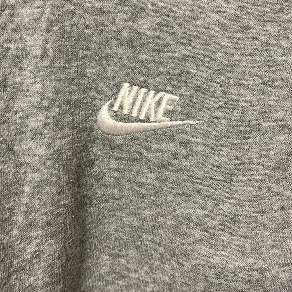 Nike gray heathered hoodie - Picture 2 of 7